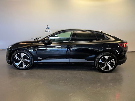 Polestar 4 2 of 21