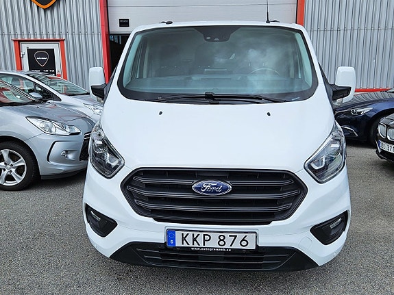 Ford Transit Custom 2 of 5