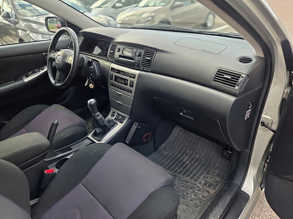 Toyota Corolla 5 of 5