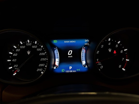 Maserati Levante 11 of 23