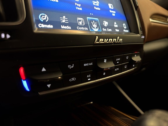 Maserati Levante 15 of 23
