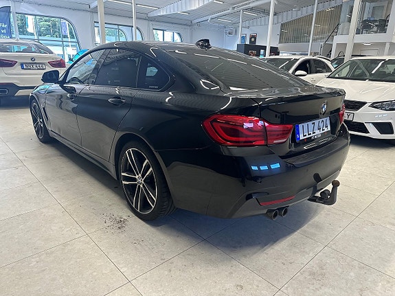 BMW 420d 3 of 5