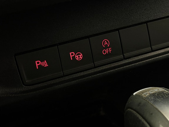Volkswagen Caddy 30 of 30