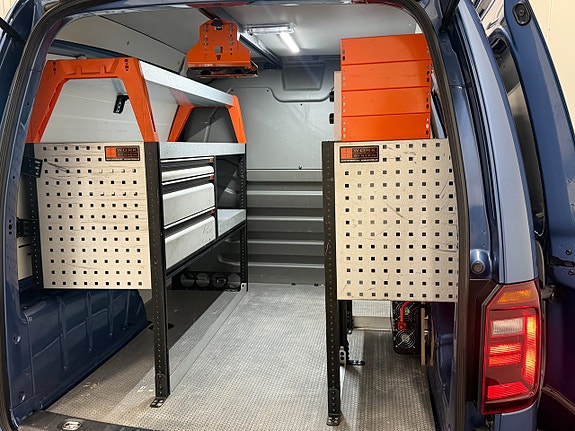 Volkswagen Caddy 18 of 30