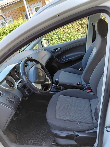 Seat Ibiza 3 of 5