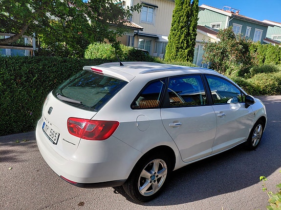 Seat Ibiza 2 of 5