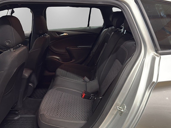 Opel Astra 9 of 17