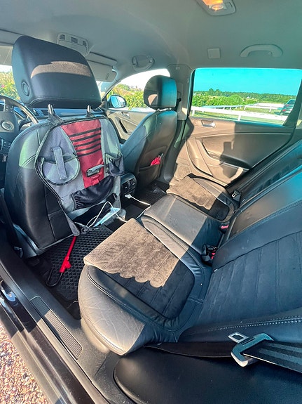 Volkswagen Passat 4 of 9