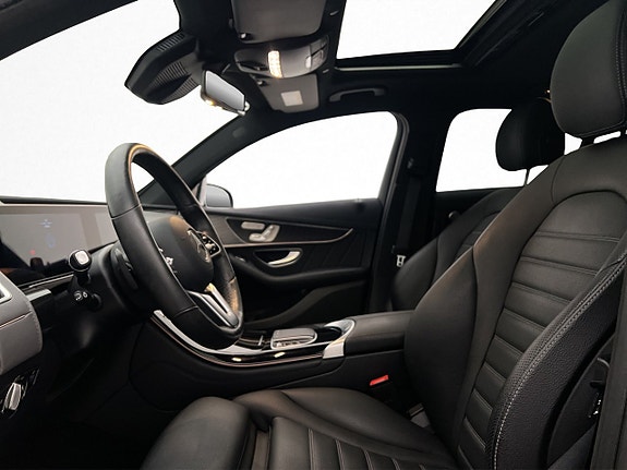 Mercedes-Benz EQC400 16 of 30
