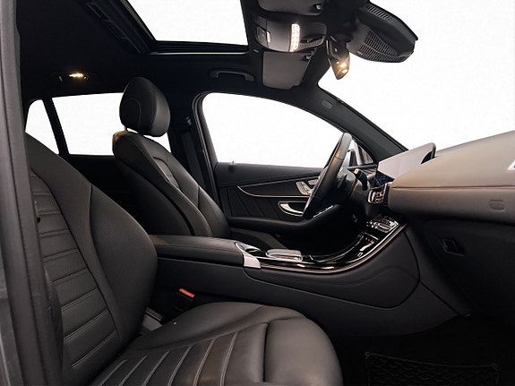 Mercedes-Benz EQC400 19 of 30