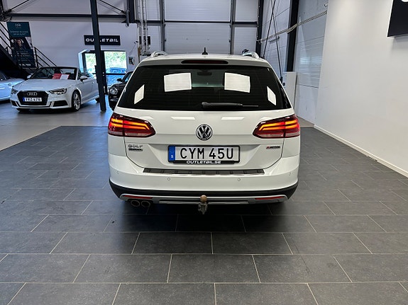 Volkswagen Golf Alltrack 6 of 25