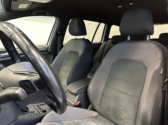 Volkswagen Golf Alltrack 13 of 25