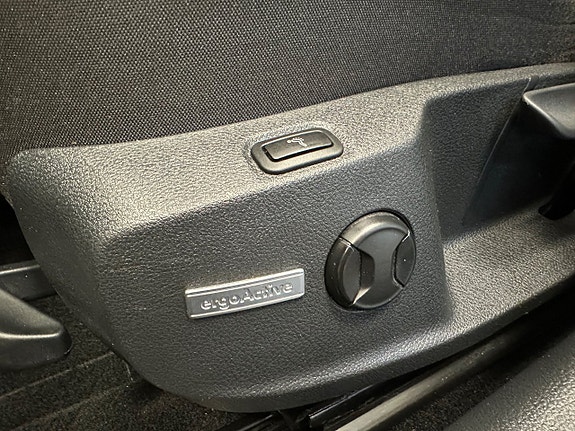 Volkswagen Golf Alltrack 24 of 25