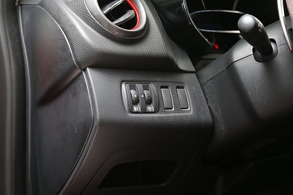 Renault Clio 11 of 23
