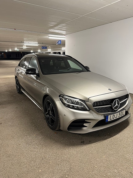 Mercedes-Benz C220 5 of 5