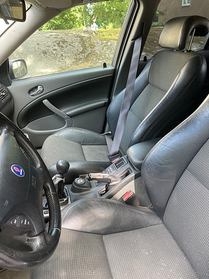 Saab 9-5 6 of 8