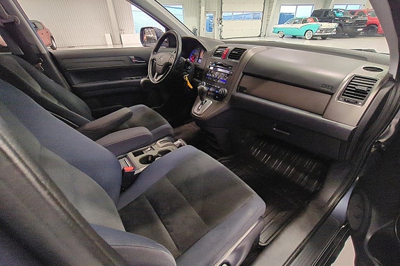 Honda CR-V 10 of 12