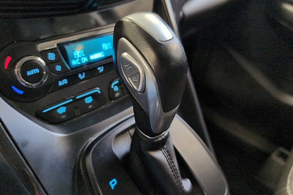 Ford Kuga 12 of 16