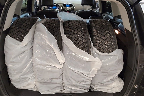Ford Kuga 8 of 16
