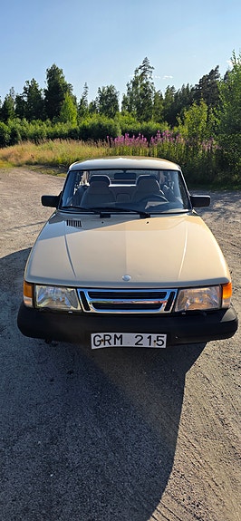 Saab 900 5 of 5