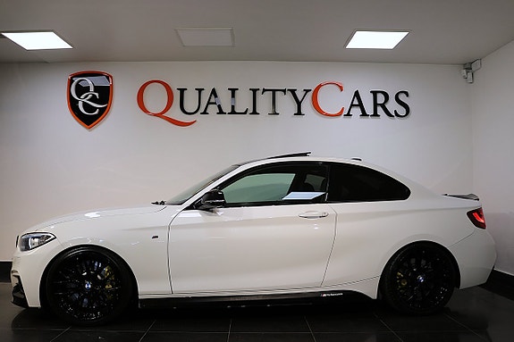 BMW M235i 2 of 5