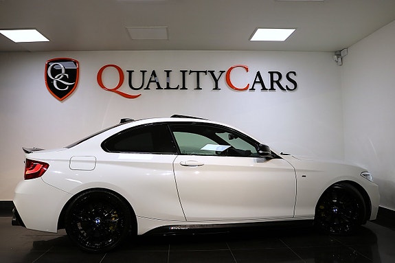 BMW M235i 4 of 5