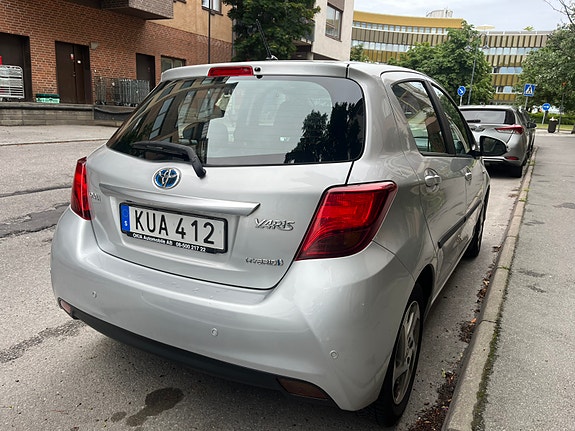Toyota Yaris 4 of 7