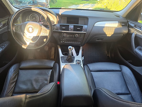 BMW X3 7 of 8