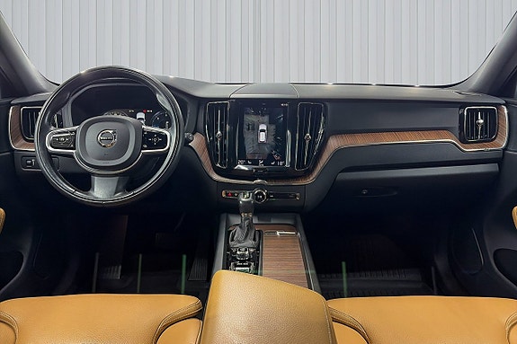 Volvo XC60 10 of 21