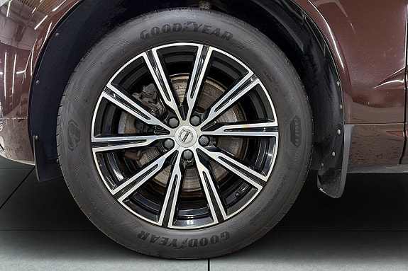 Volvo XC60 9 of 21
