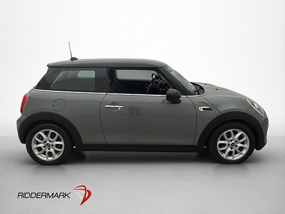 MINI Cooper 4 of 5
