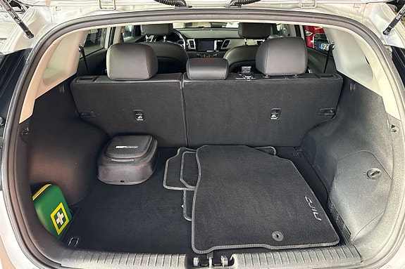 Kia Niro 16 of 28