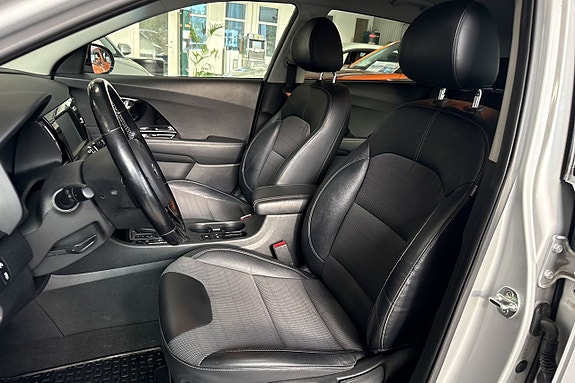 Kia Niro 11 of 28