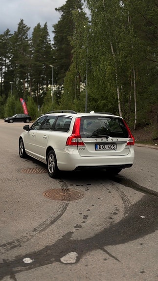 Volvo V70 5 of 7