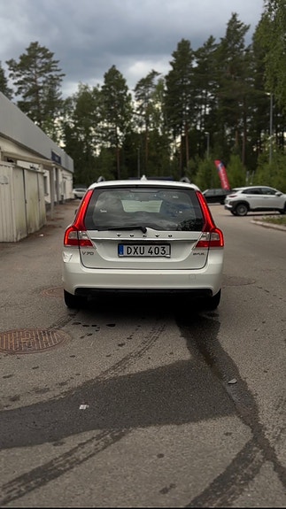Volvo V70 6 of 7