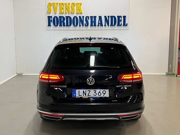 Volkswagen Passat Alltrack 7 of 28
