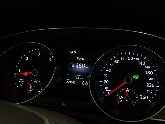 Volkswagen Passat Alltrack 27 of 28