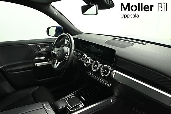 Mercedes-Benz GLB220 d 10 of 15