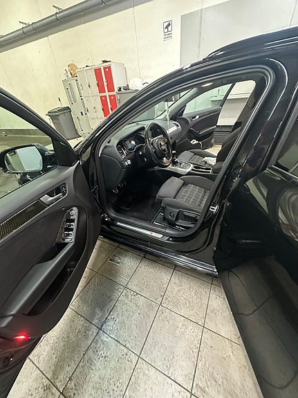 Audi A4 10 of 17