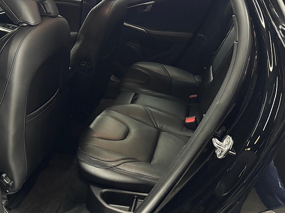 Volvo V40 15 of 22
