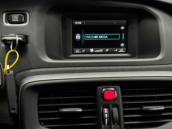 Volvo V40 11 of 22