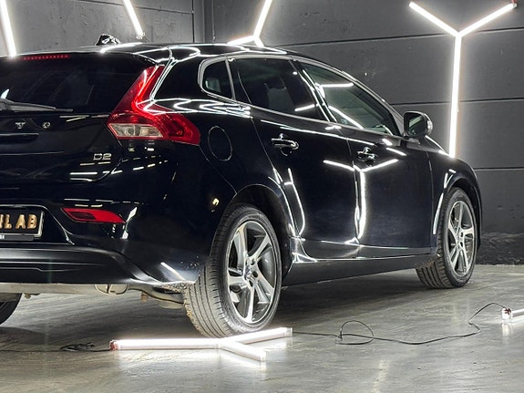 Volvo V40 6 of 22