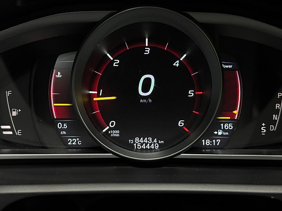 Volvo V40 14 of 22