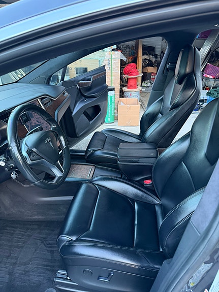 Tesla Model X 5 of 5
