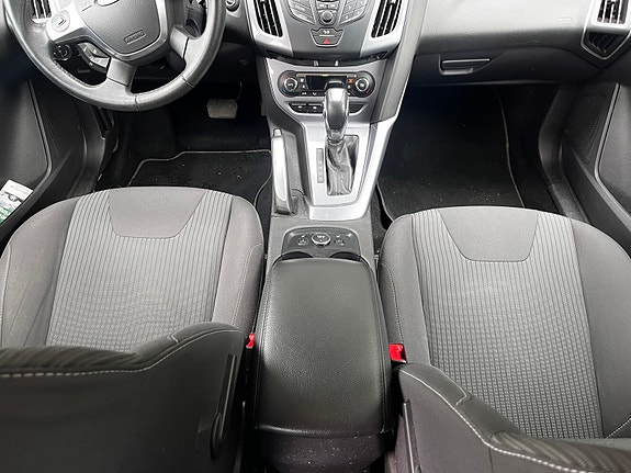 Ford Focus 7 of 8