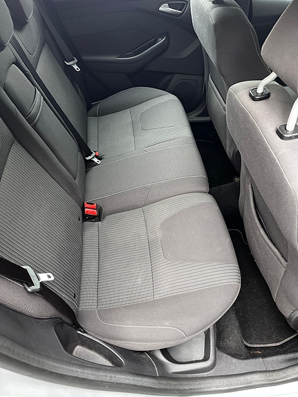 Ford Focus 8 of 8