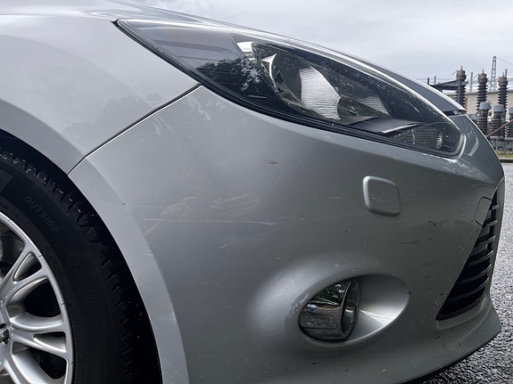 Ford Focus 5 of 8