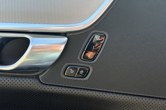 Volvo V90 7 of 28