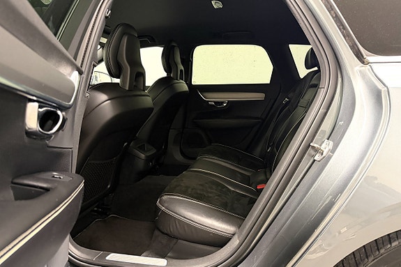 Volvo V90 10 of 28