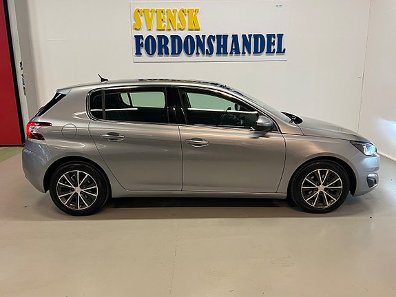 Peugeot 308 15 of 24